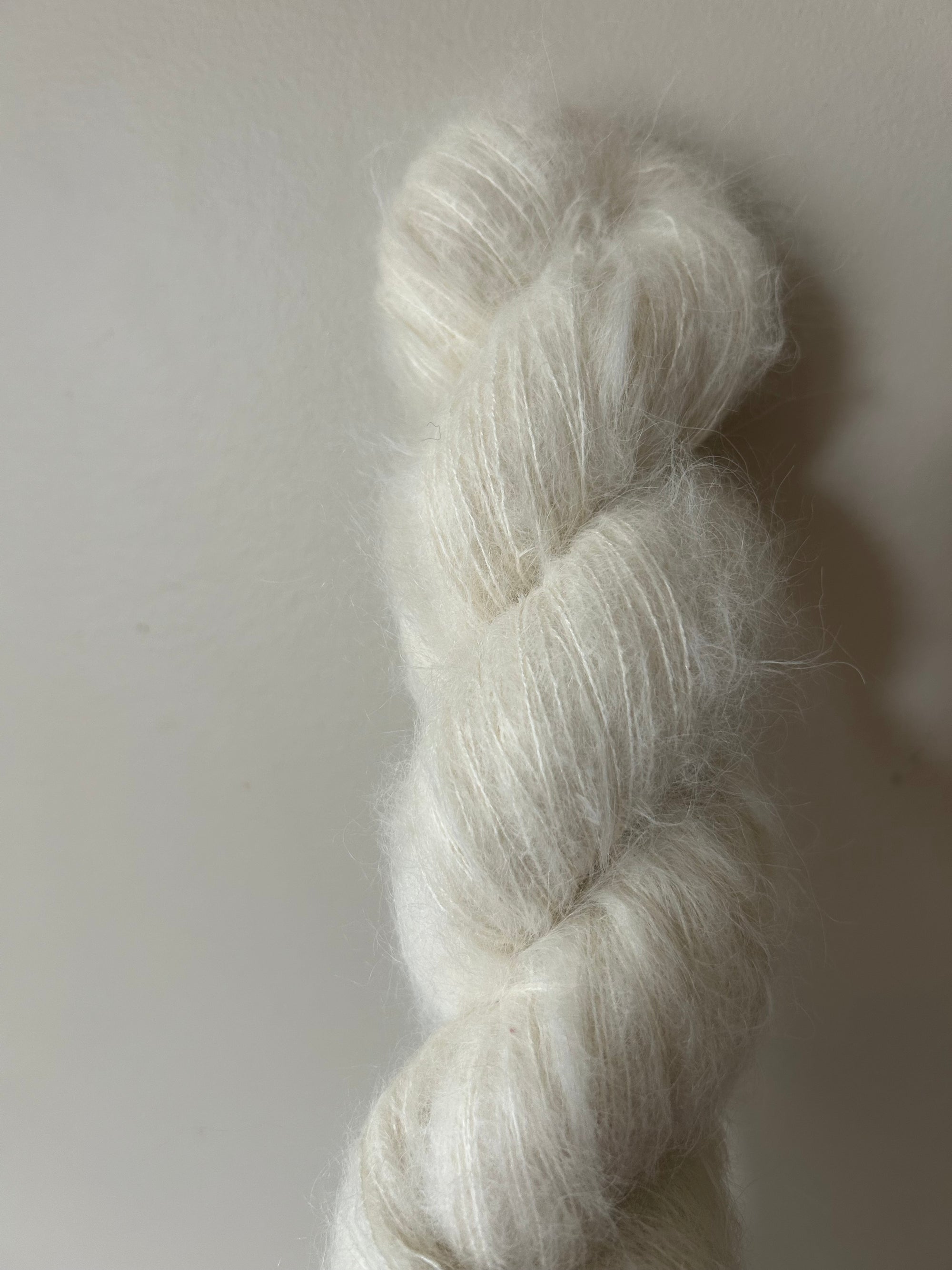 Ivory (undyed)  -  Suri Alpaca Silk Lace
