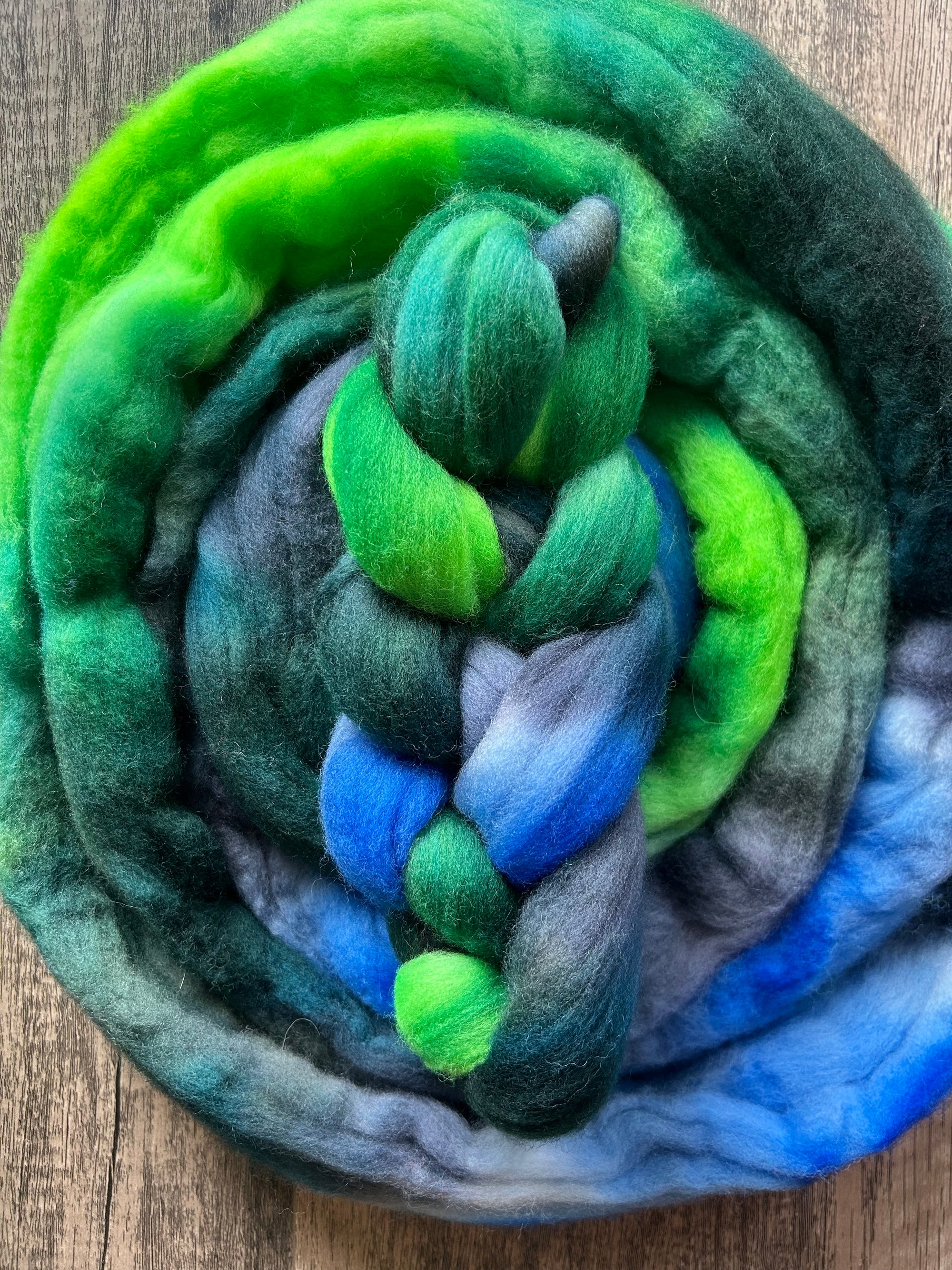 Peaks and Valleys - Non Superwash Polwarth Fibre