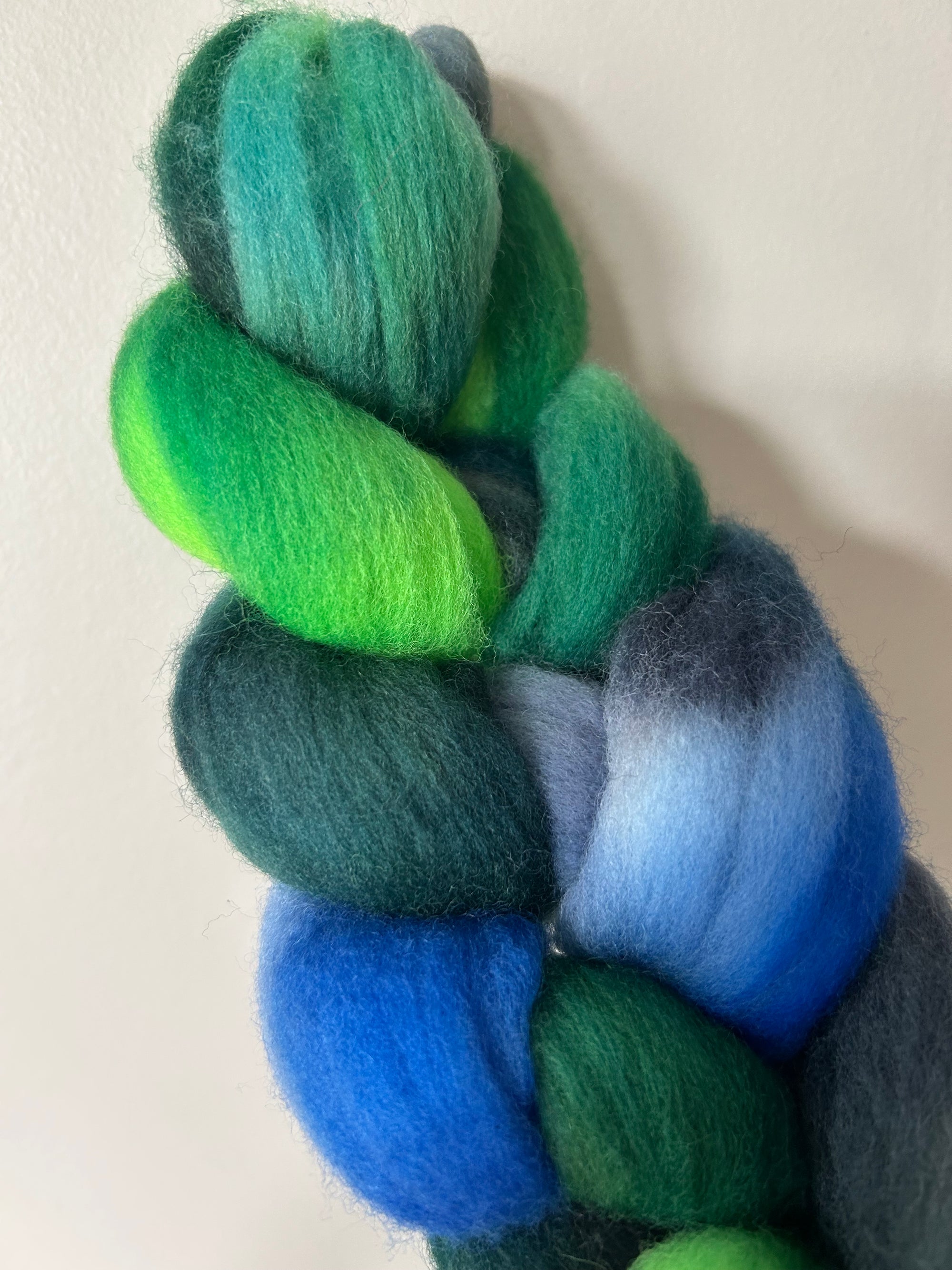 Peaks and Valleys - Non Superwash Polwarth Fibre