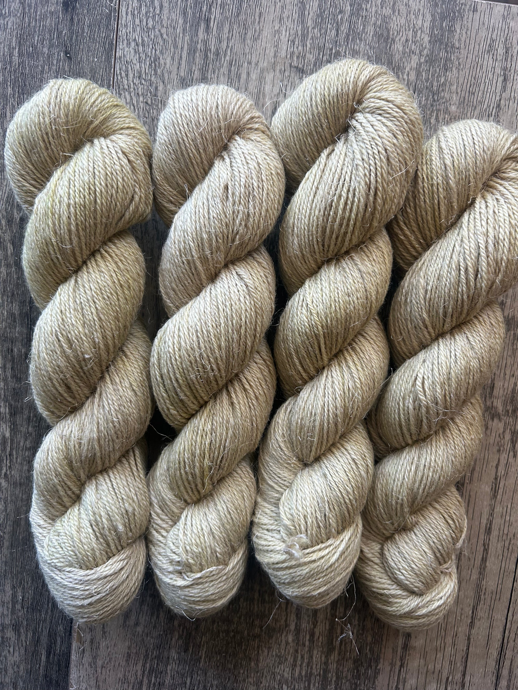 OOAK - DK 70/30 Wool/Linen