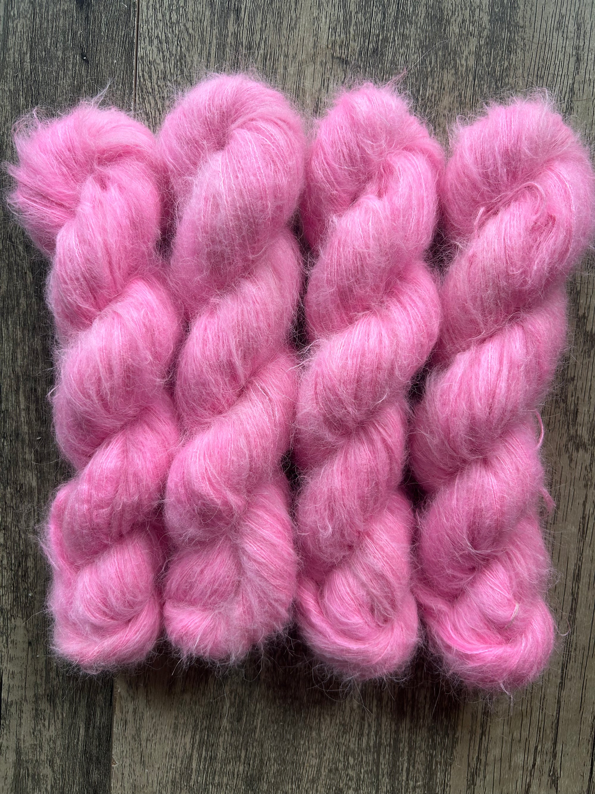 Flossy -  Suri Alpaca Silk Lace