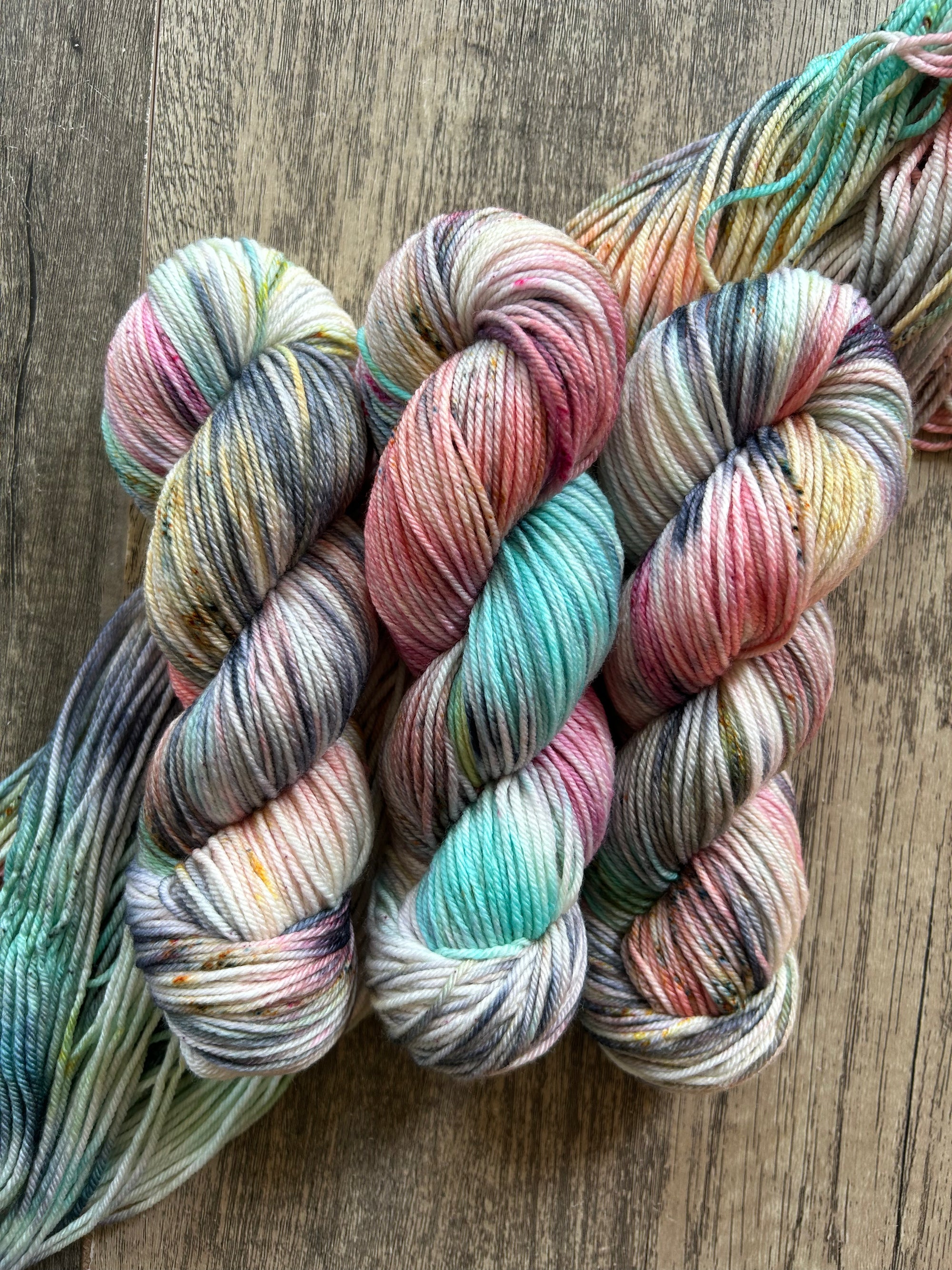 Hastings Sunrise - DK 85/15 SW Merino/Nylon
