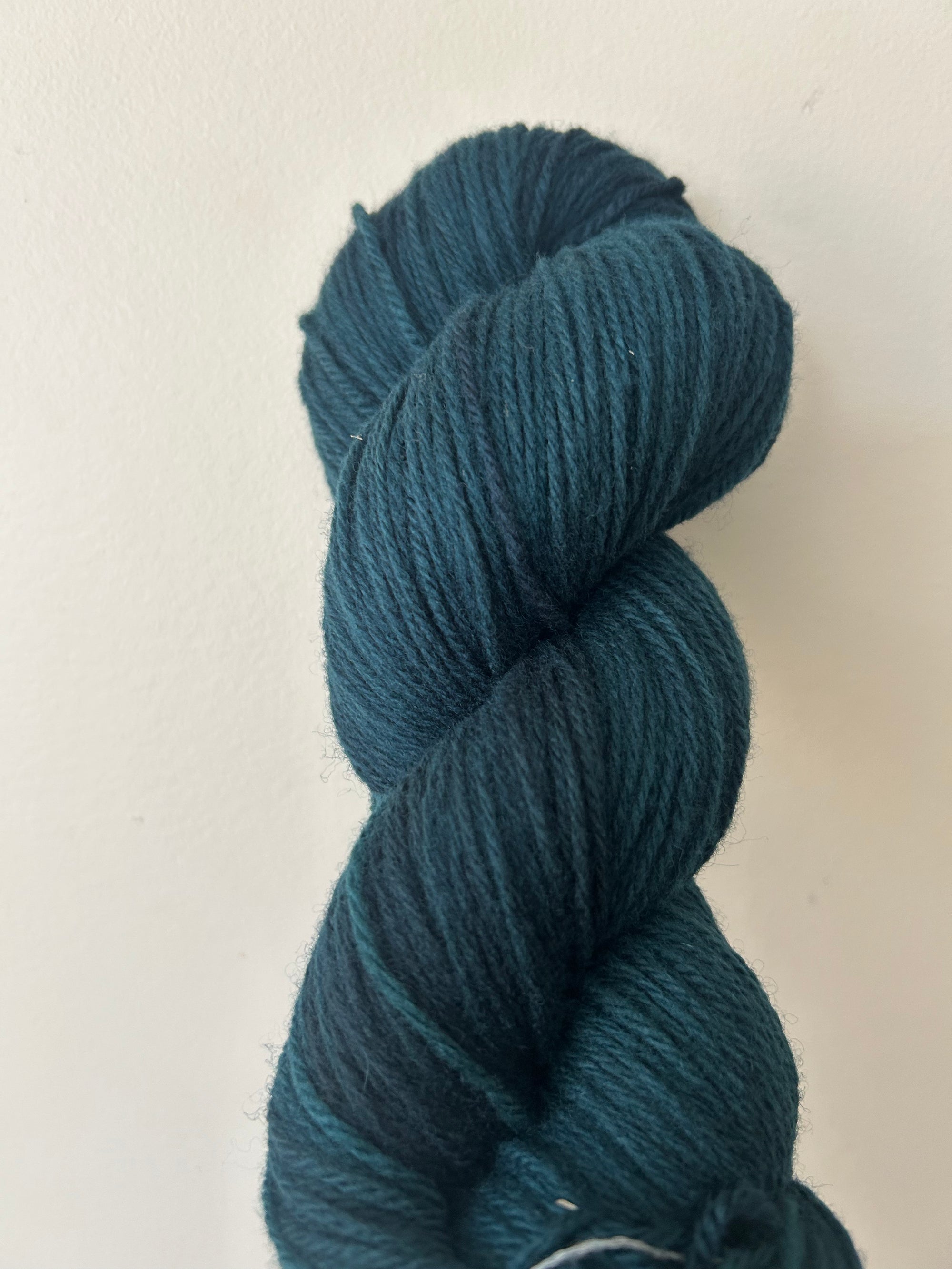 Grackle - DK Corriedale Woolen Spun Yarn