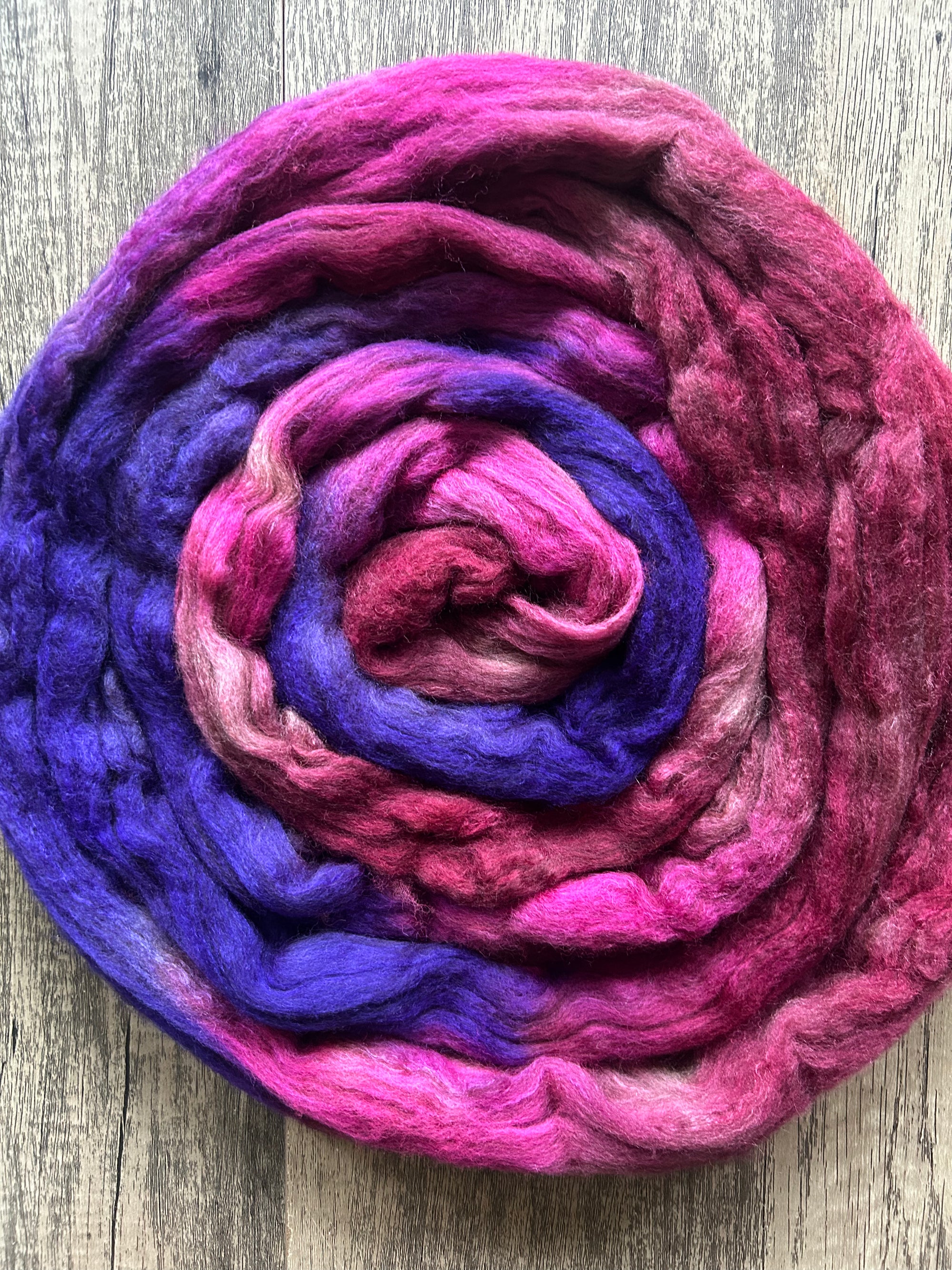 Pizazz - Polwarth/Llama/Silk