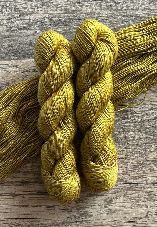 Mellyellow - Merino/Silk/Yak Fingering