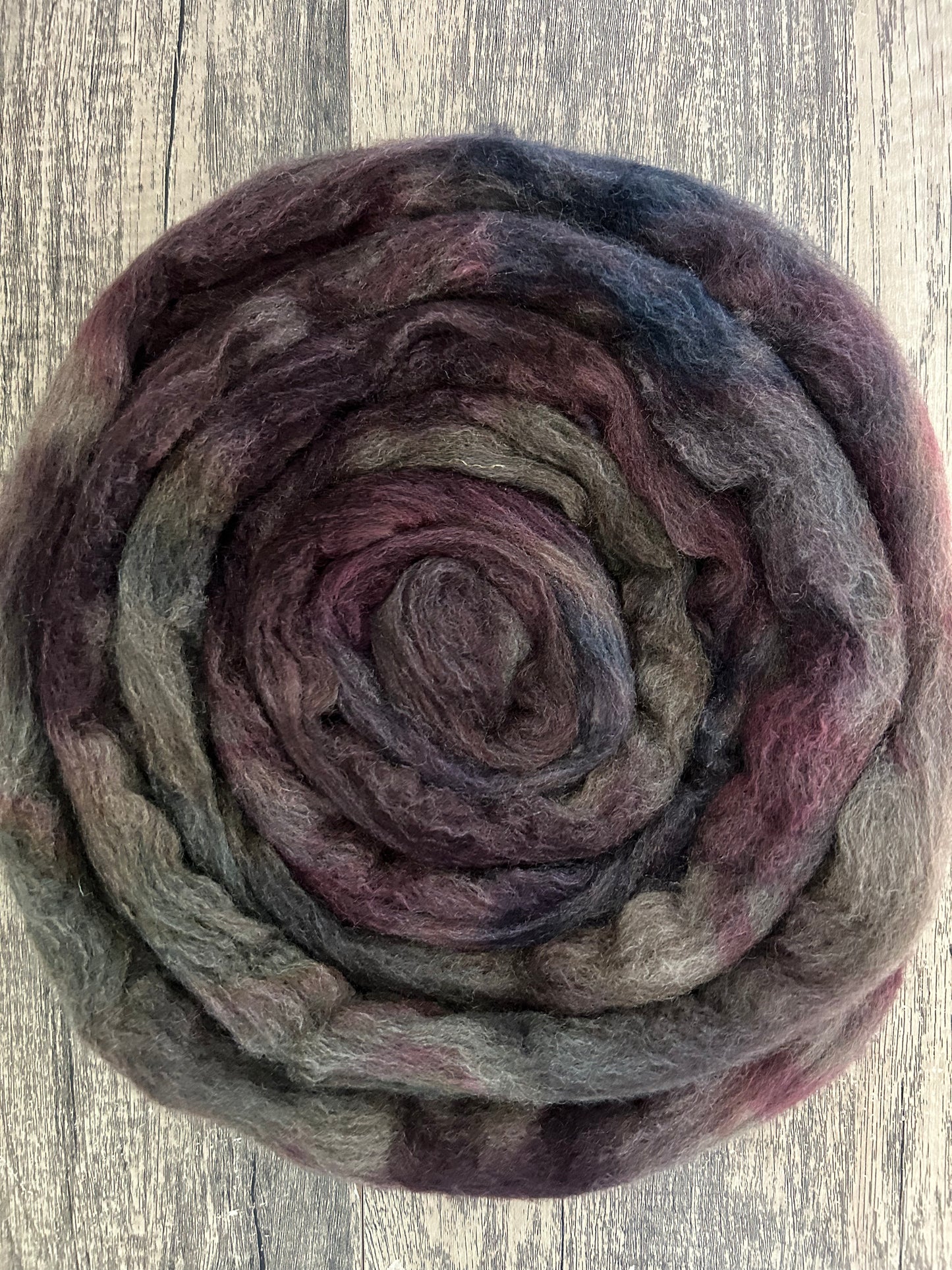 Lady Olivia - Fibre BFL Glow