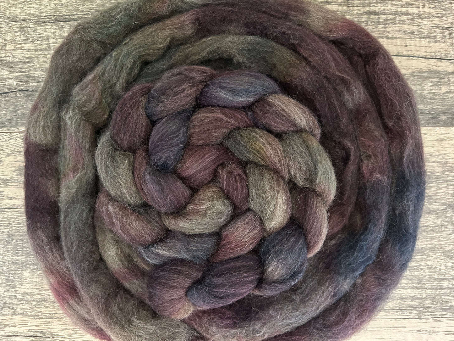 Lady Olivia - Fibre BFL Glow