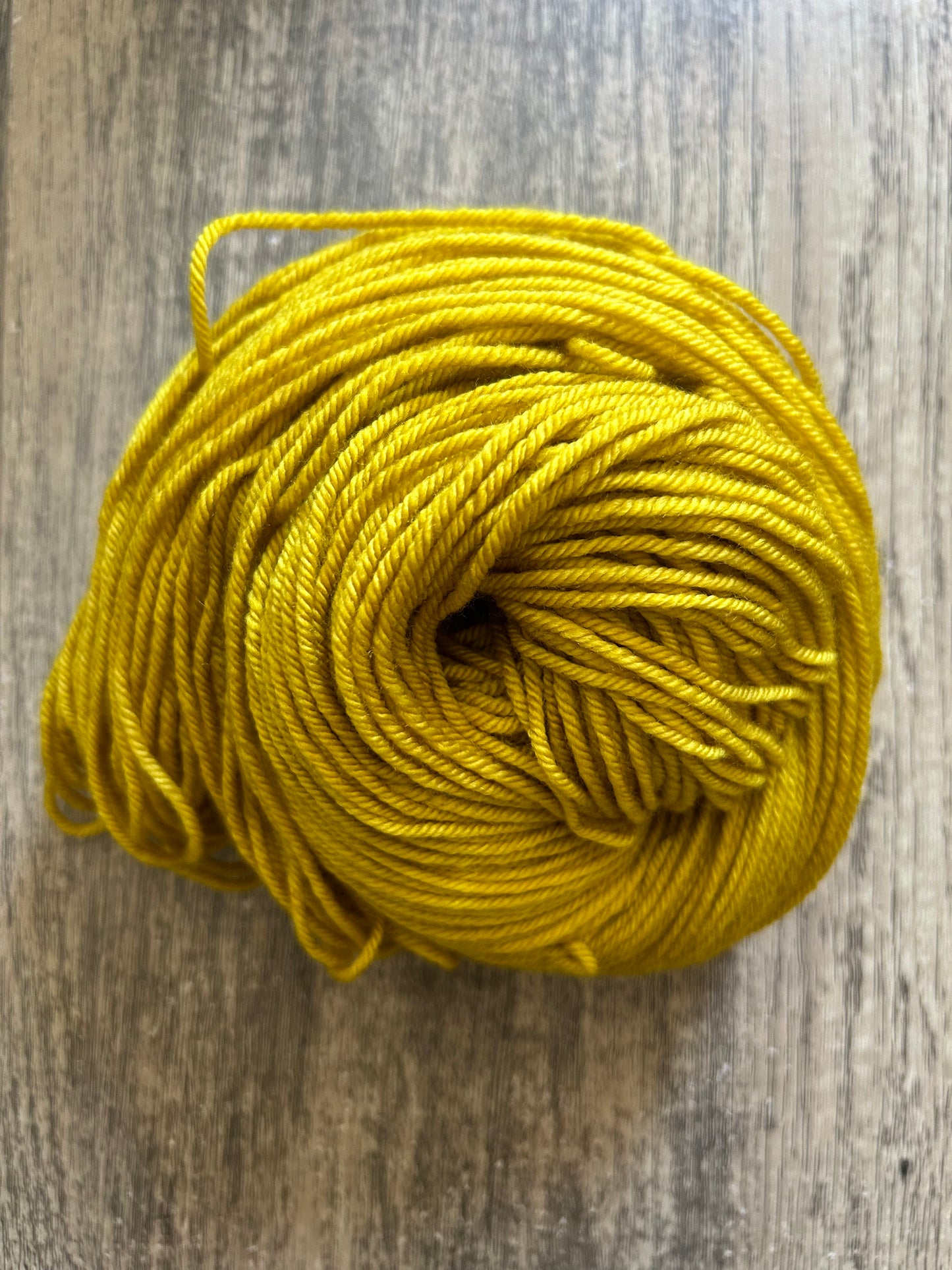 Mellyellow - DK 85/15 SW Merino/Nylon