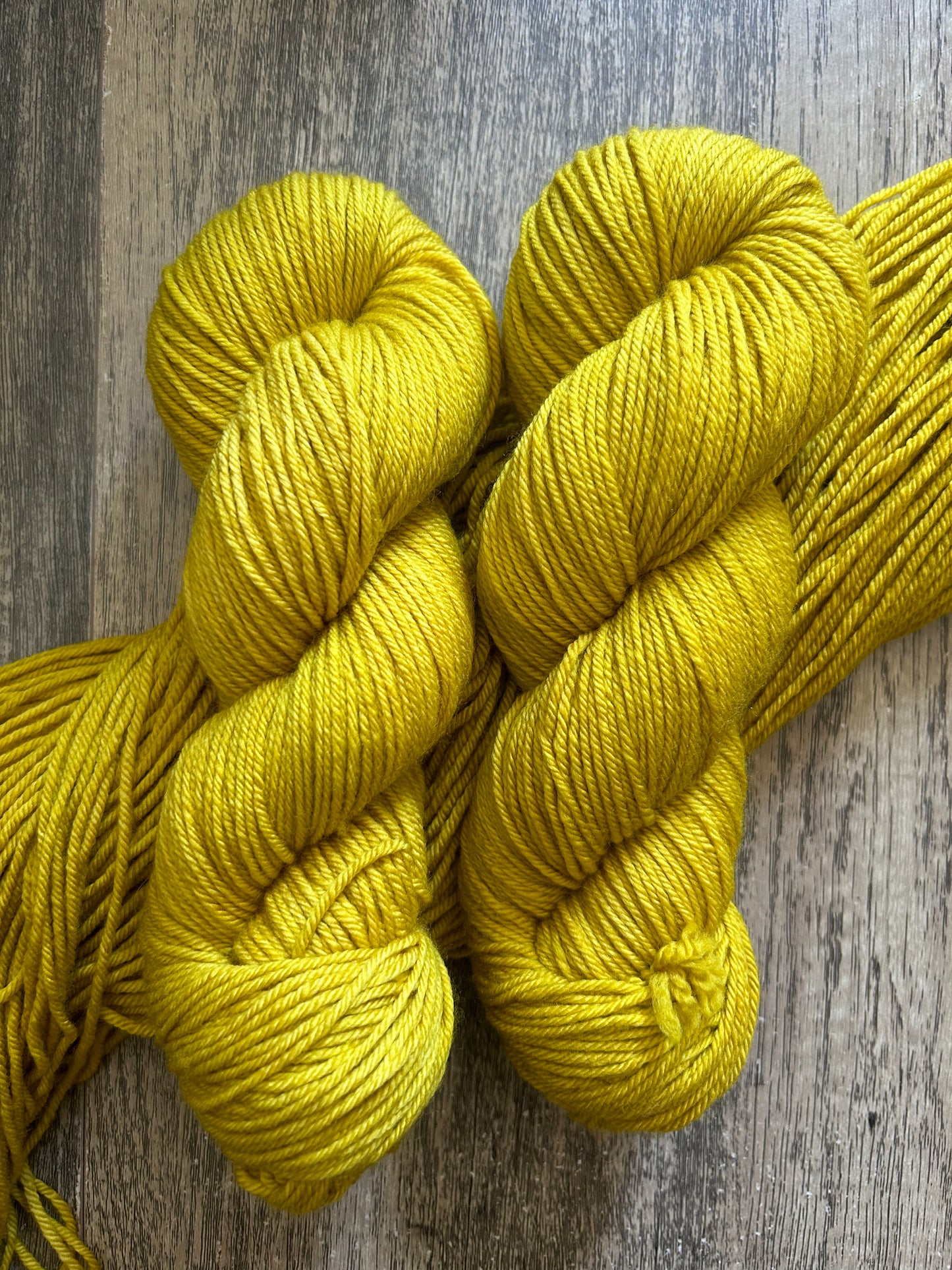 Mellyellow - DK 85/15 SW Merino/Nylon