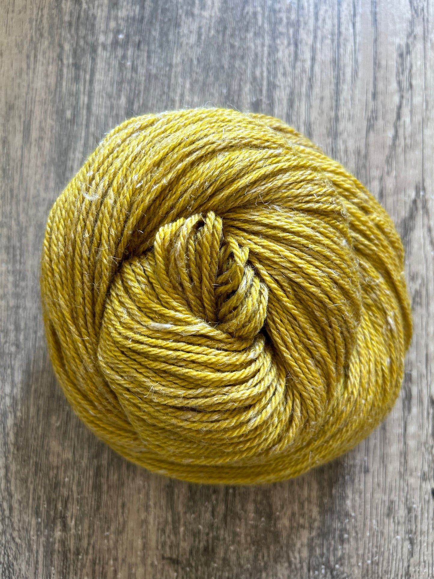 Mellyellow - DK 70/30 Wool/Linen