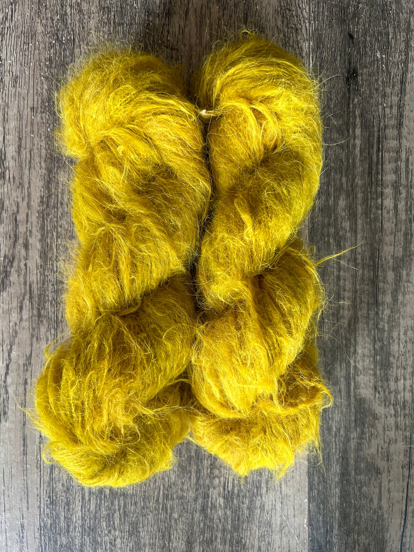 Mellyellow - Suri Alpaca DK