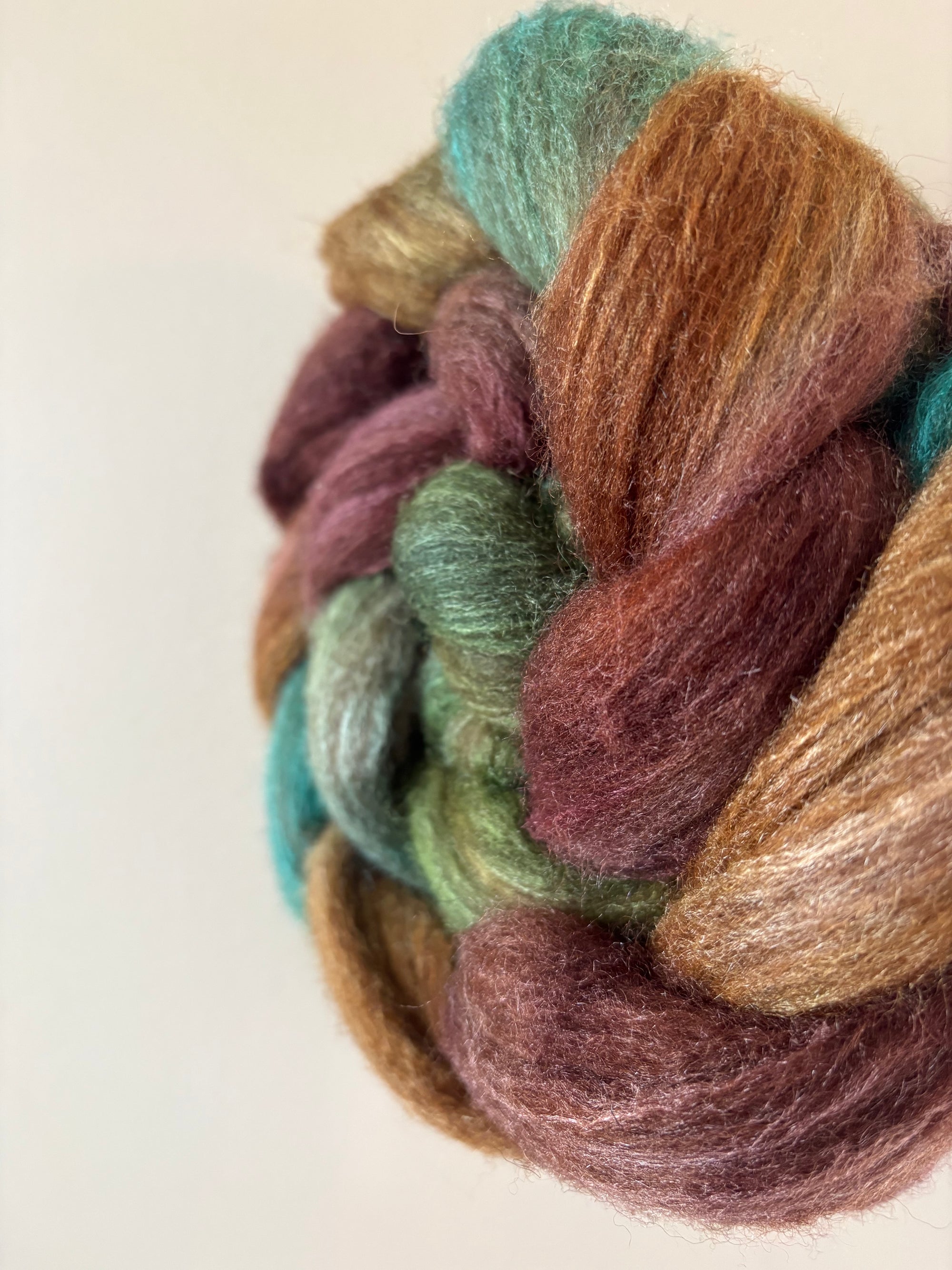 Destination Dashel - Fibre BFL Glow