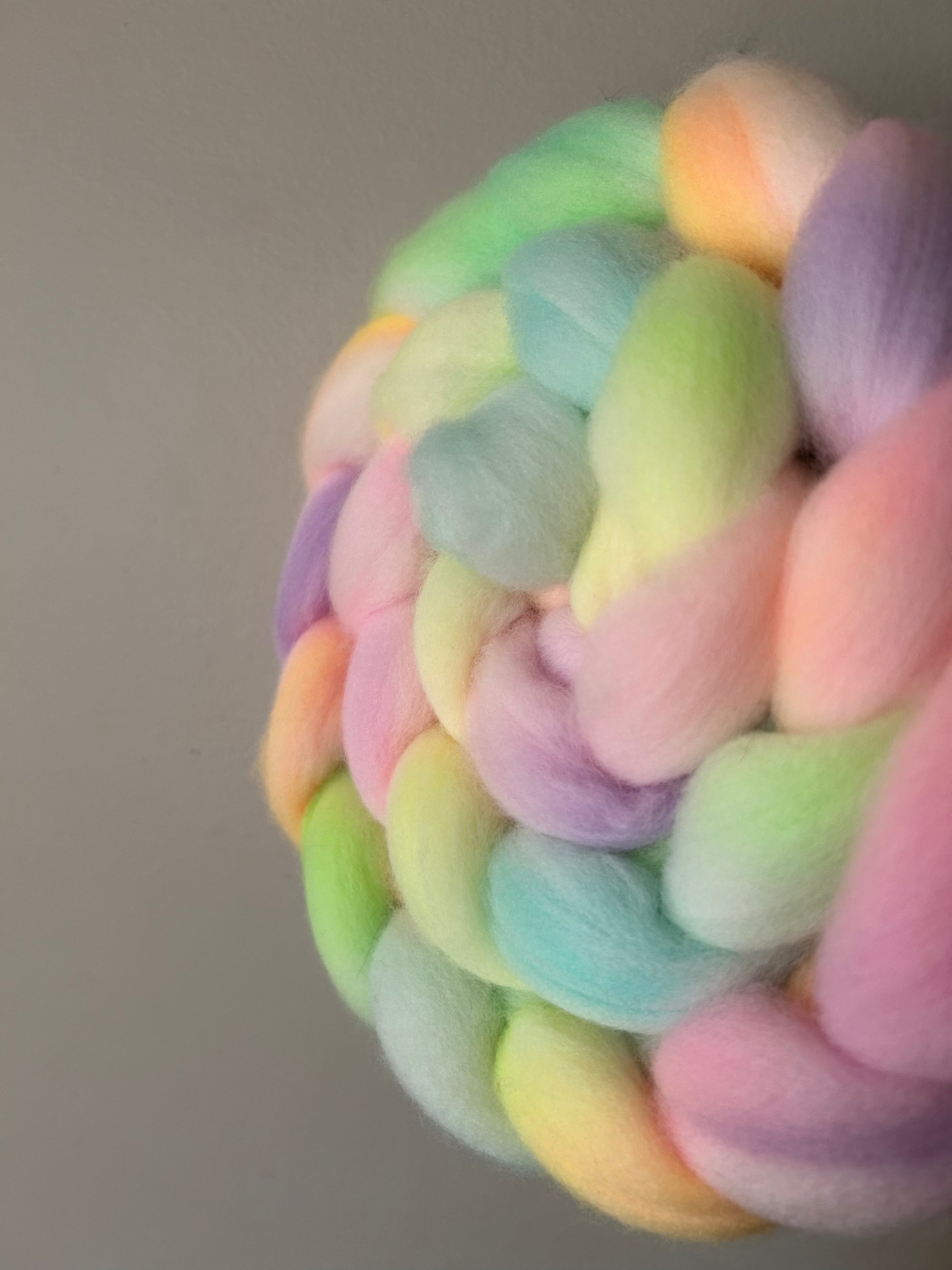 Rainbow Lite - Pearl (21.5 micron) Haunui Fibre