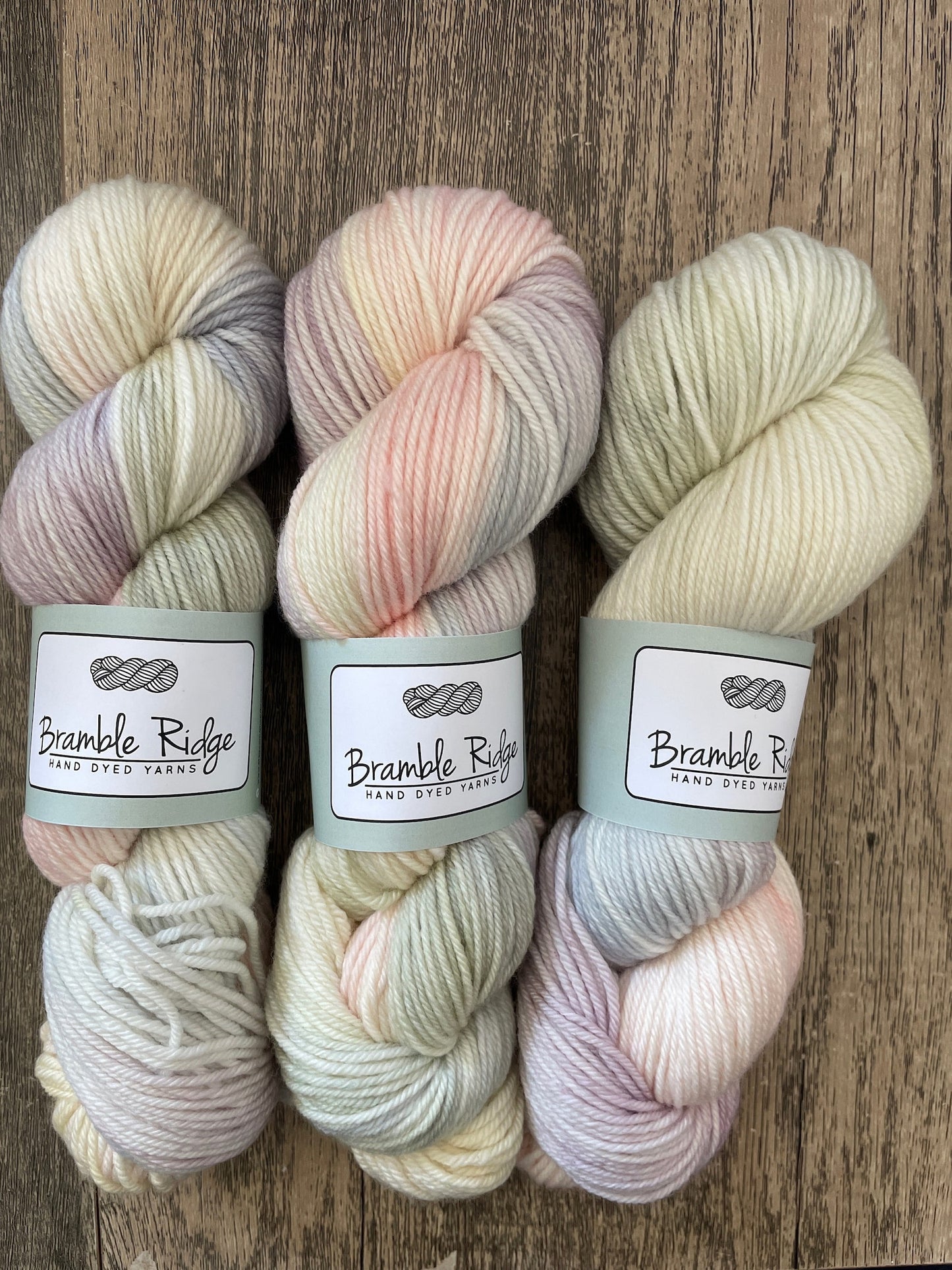 Opalescent - DK 85/15 SW Merino/Nylon